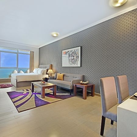 The Curve Hotel Doha Eksteriør billede