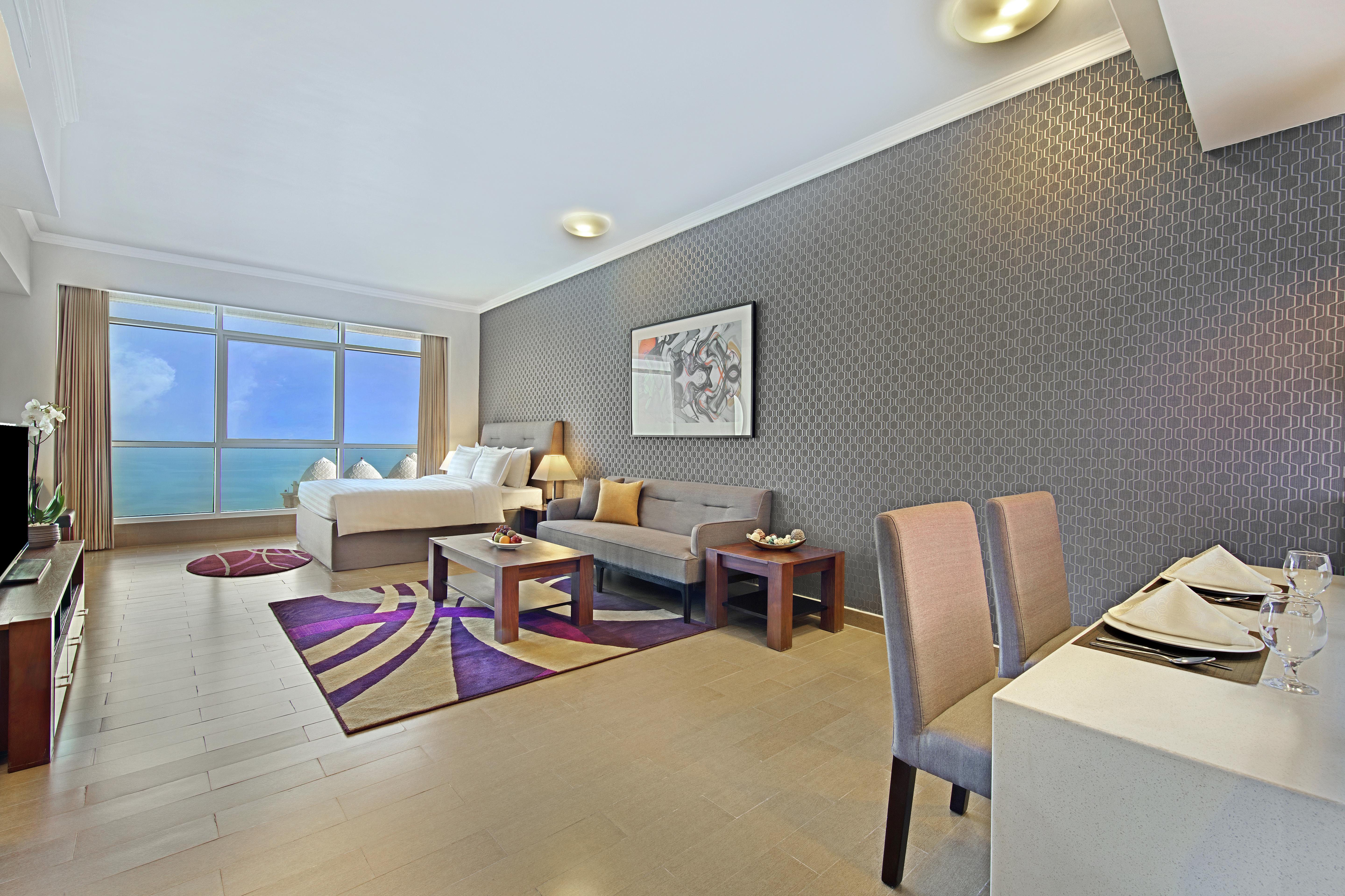 The Curve Hotel Doha Eksteriør billede