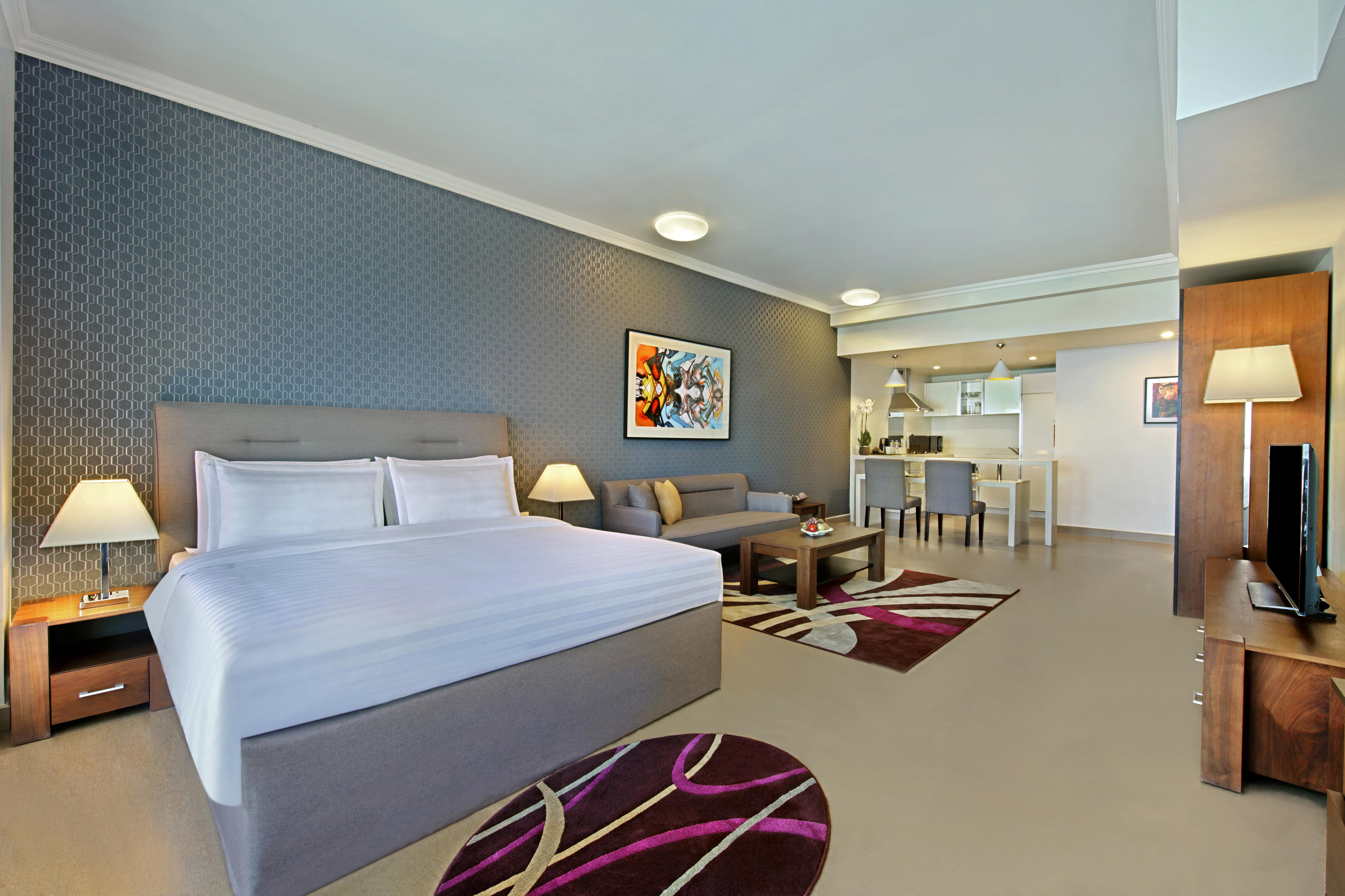 The Curve Hotel Doha Eksteriør billede