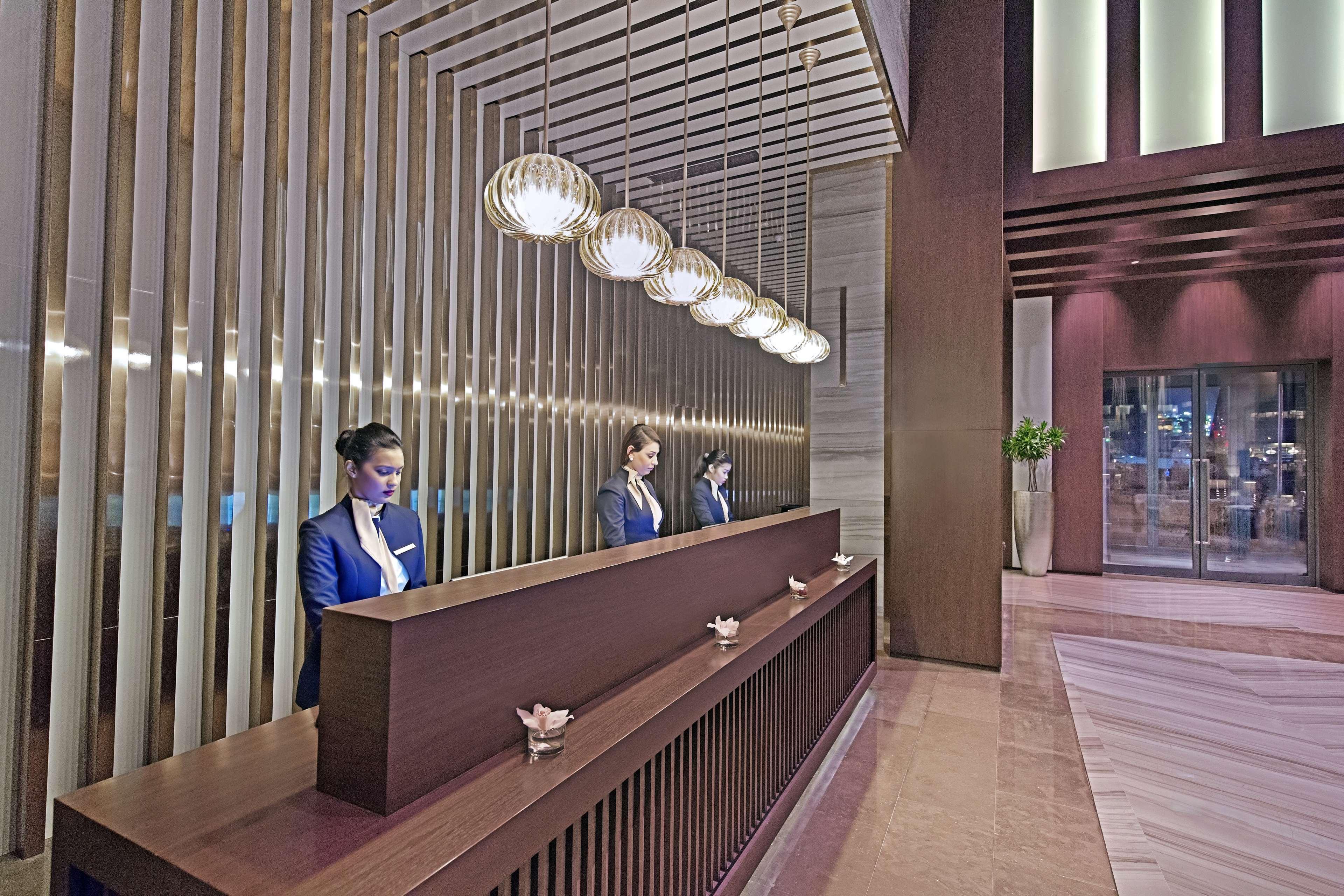 The Curve Hotel Doha Eksteriør billede