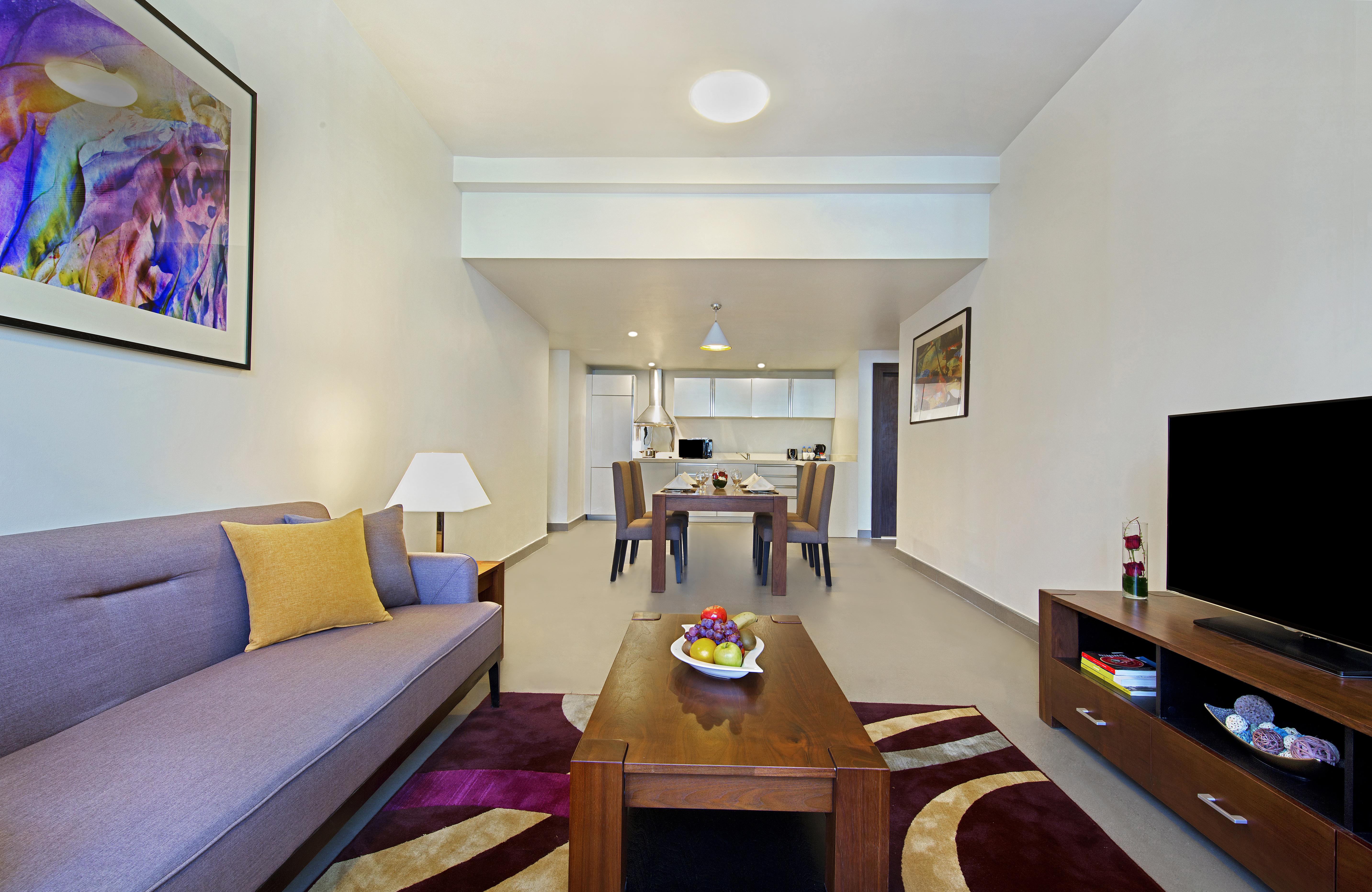 The Curve Hotel Doha Eksteriør billede
