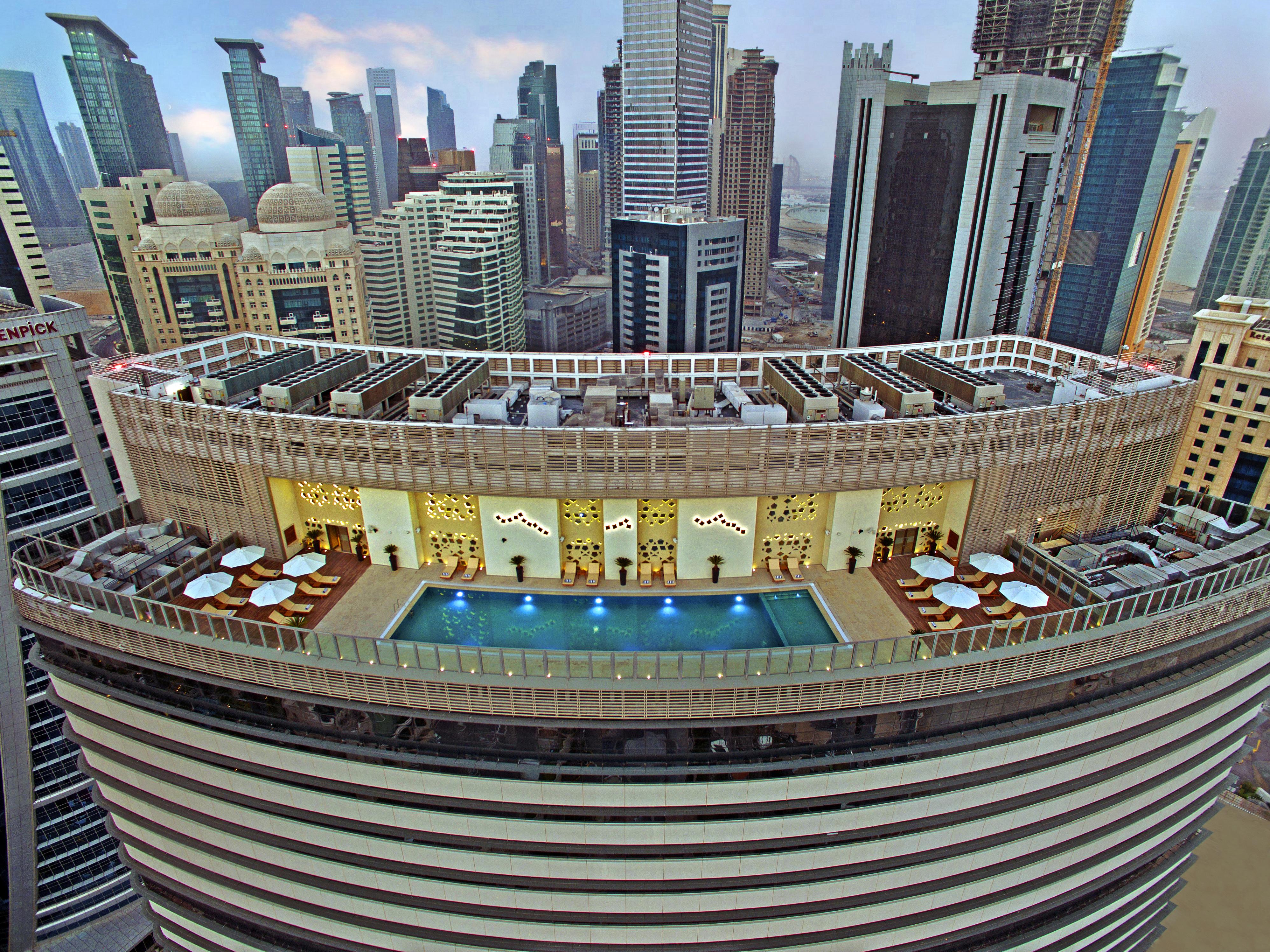 The Curve Hotel Doha Eksteriør billede