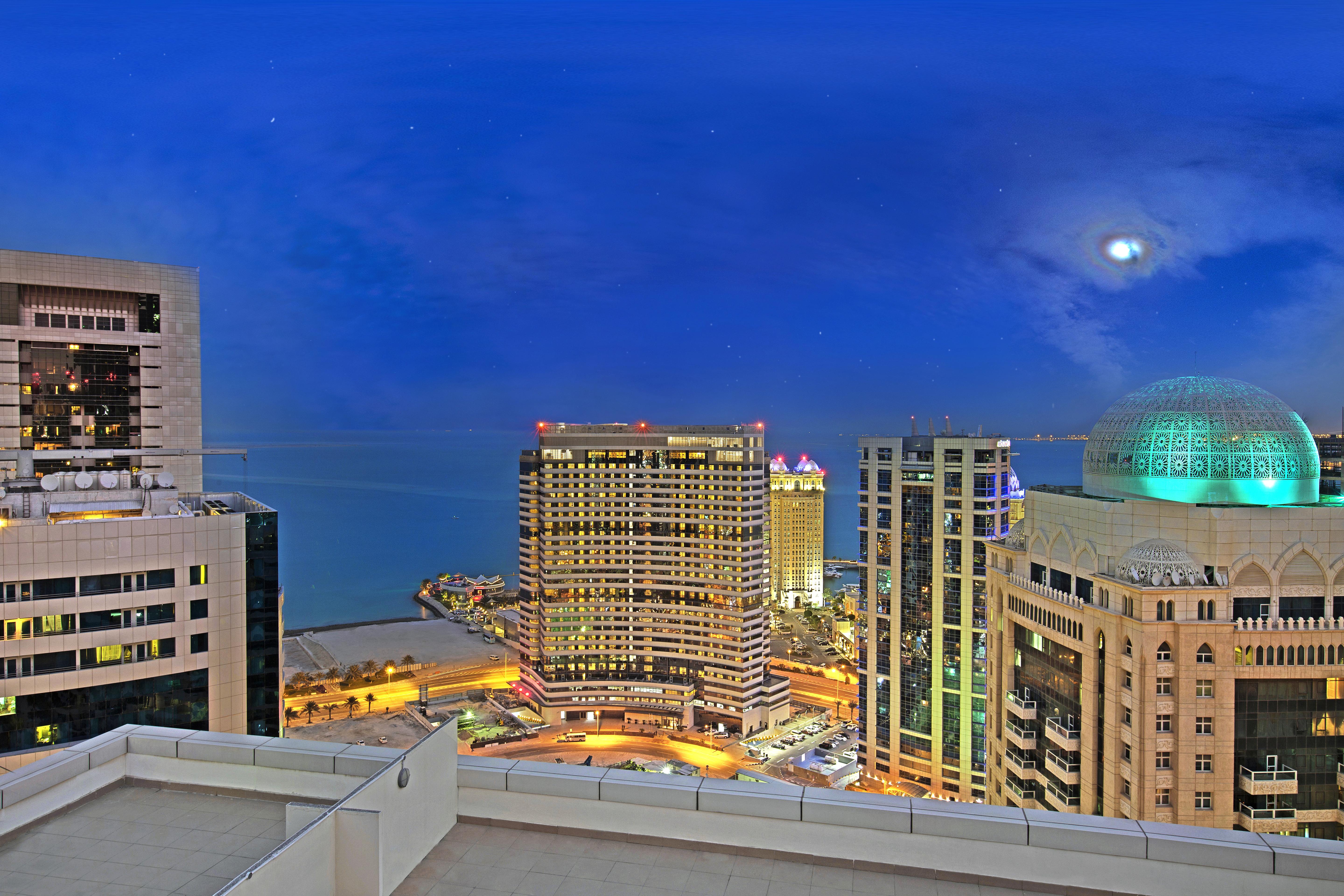 The Curve Hotel Doha Eksteriør billede